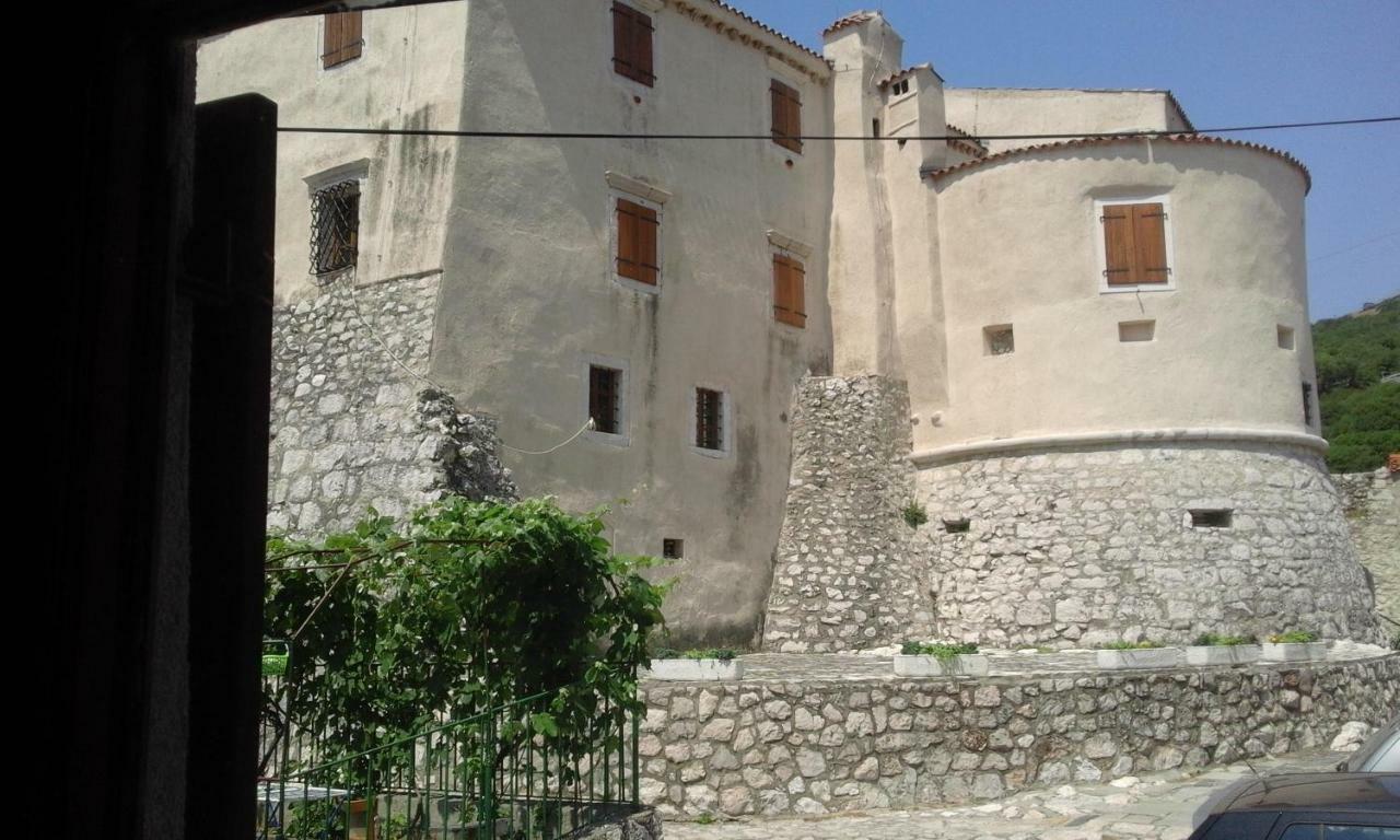 Old Castle Apartamento Bakar Exterior foto